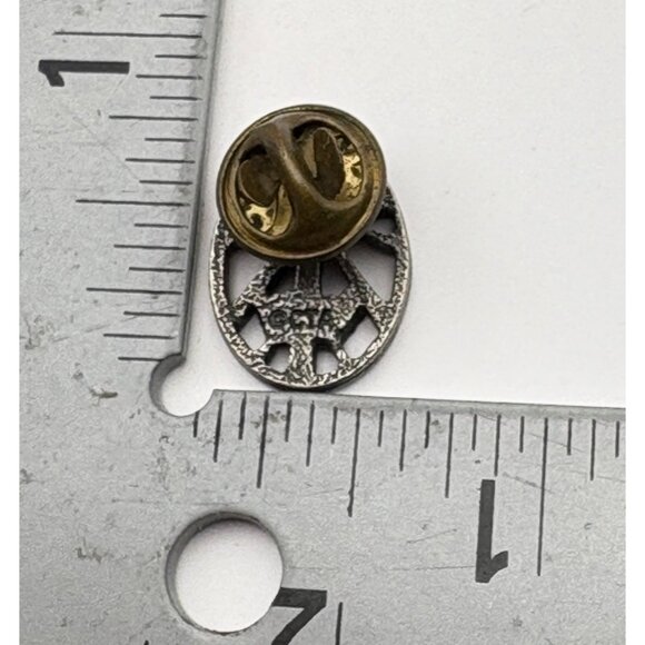 Vintage Cross and Manger Pin Silver Tone Christian Nativity CTA Religious - Picture 3 of 6